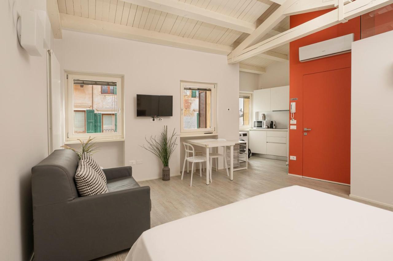 Vicolo Zini Apartments Verona Luaran gambar