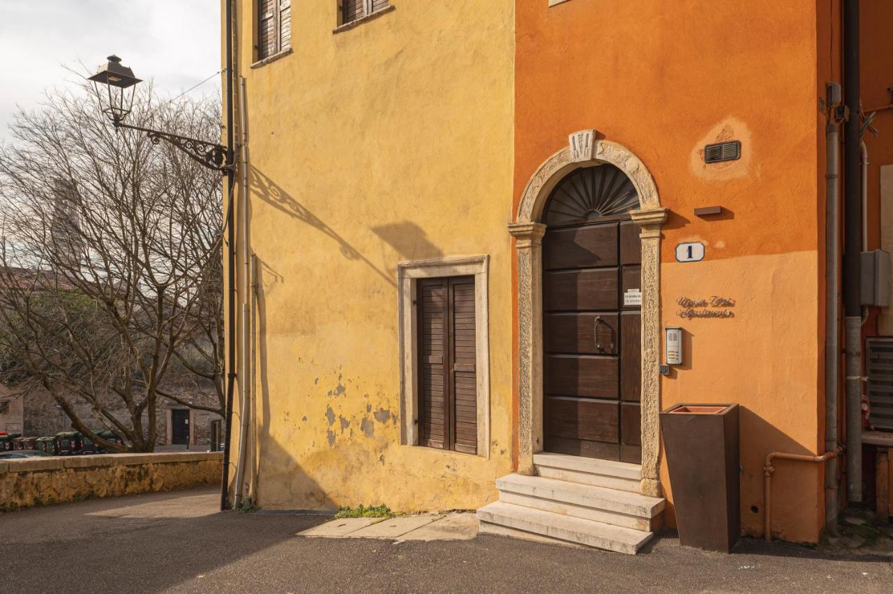Vicolo Zini Apartments Verona Luaran gambar