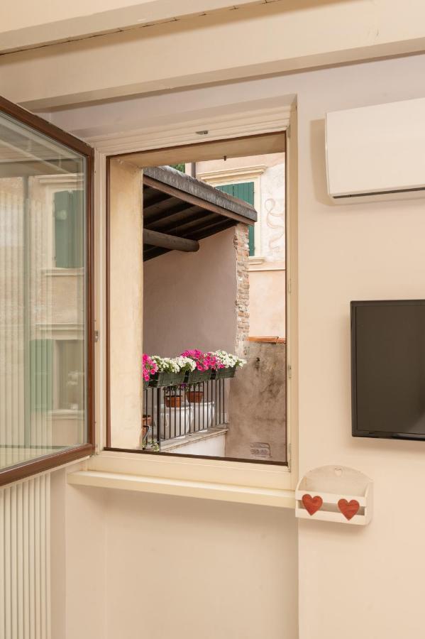 Vicolo Zini Apartments Verona Luaran gambar